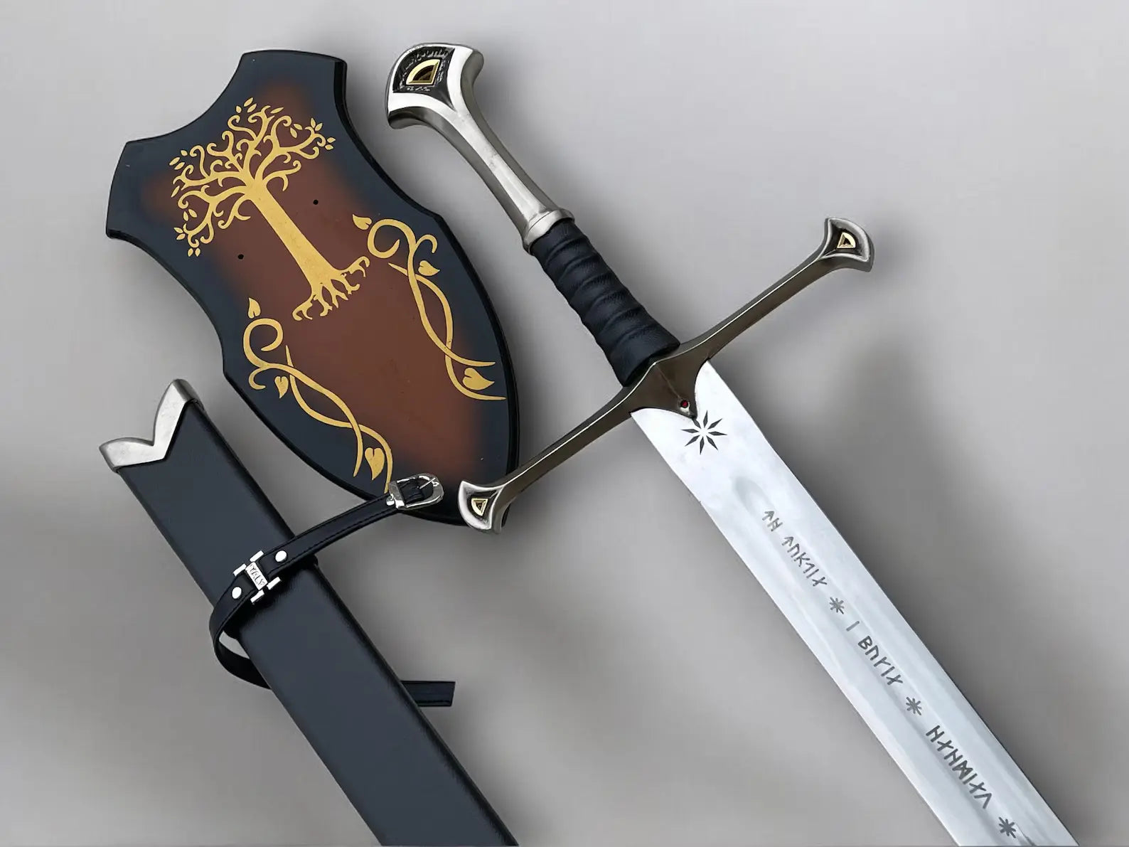 Before Swords What Was Aragorn's Sword Before Anduril