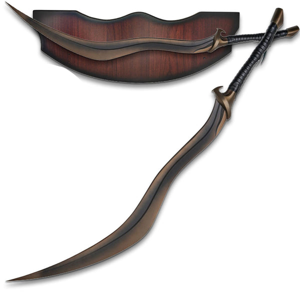 Bloodhound's Fang Greatsword With Wall Mount