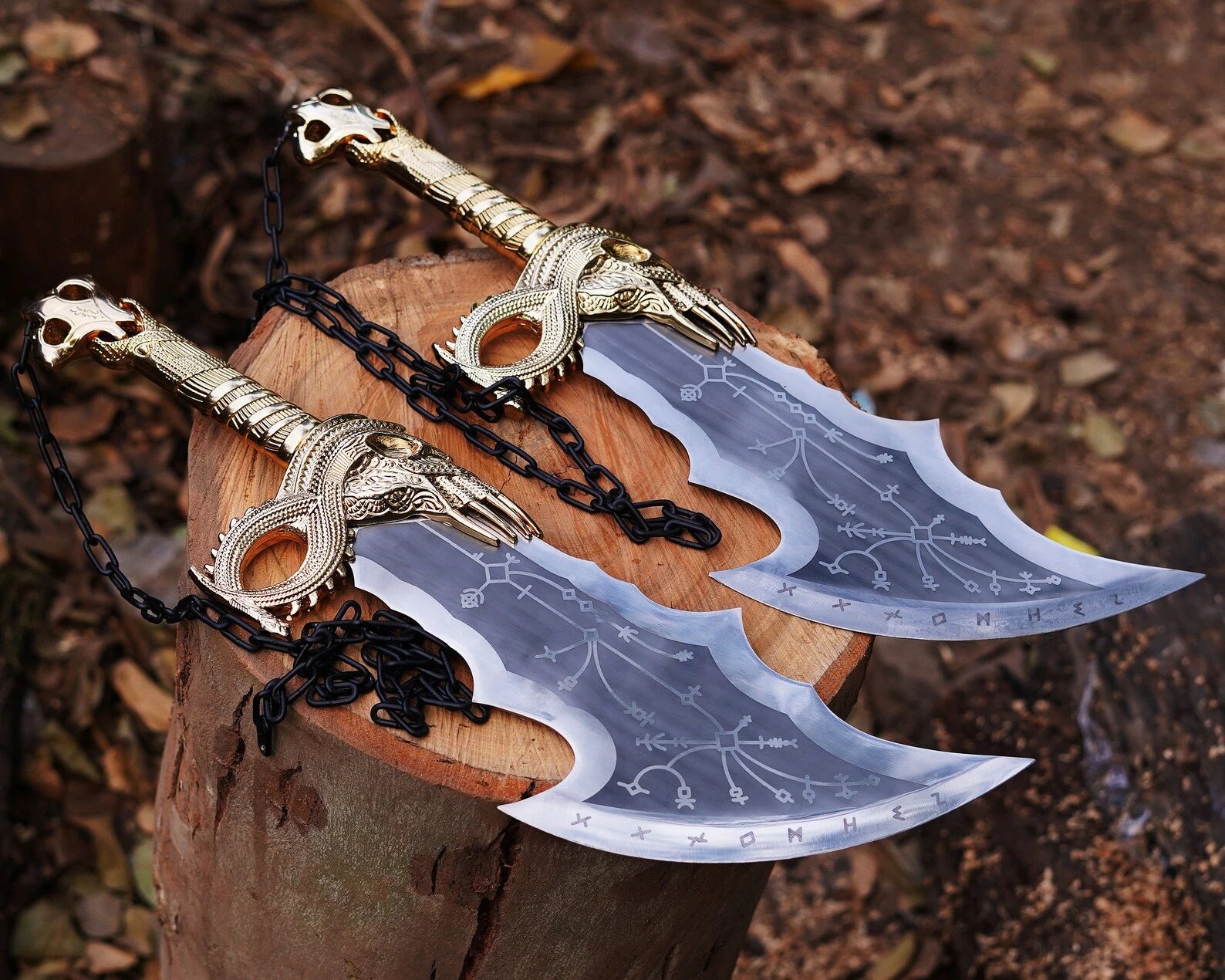 Kratos Blades of Chaos Gold