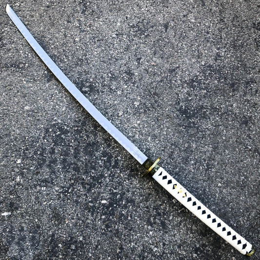 Michonne katana replica with white leather-wrapped handle and white scabbard