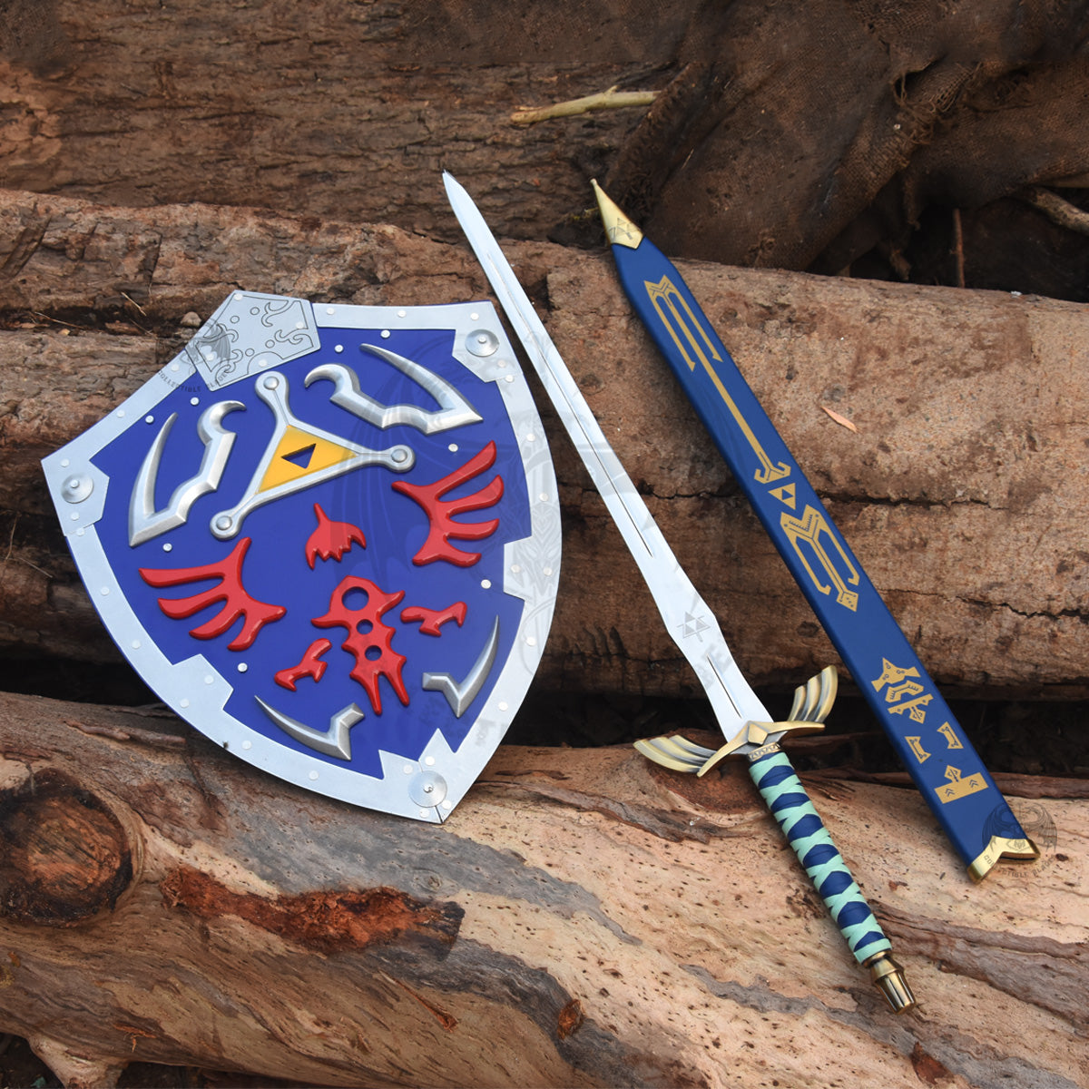 Link Master Shield And Ornate Prophecy Hero Sword