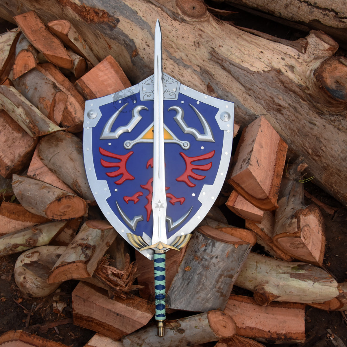 Link Master Shield And Ornate Prophecy Hero Sword – Collectible Blades