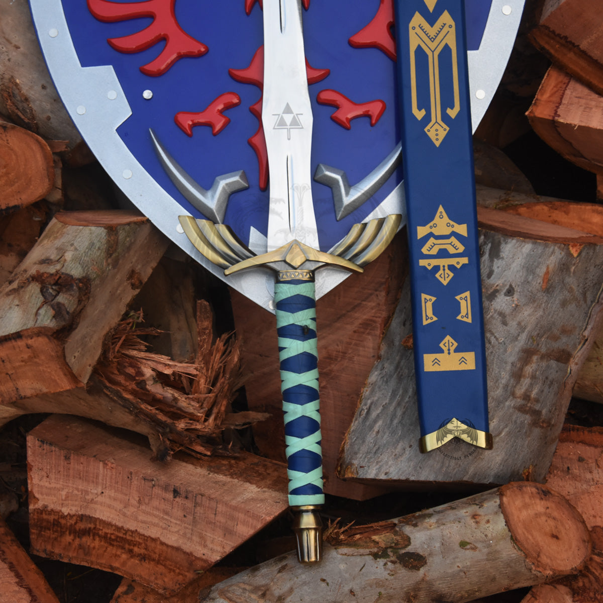 Link Master Shield And Ornate Prophecy Hero Sword – Collectible Blades